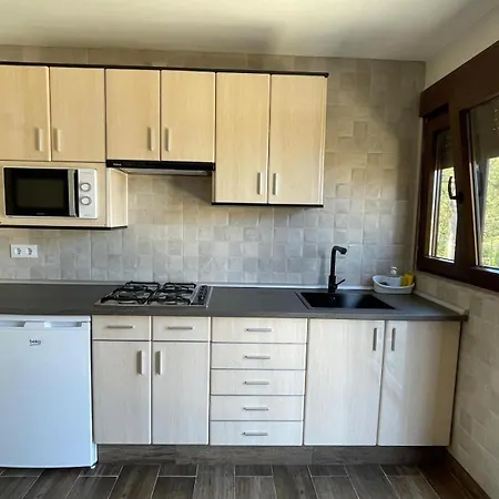 Barco Da Vella 公寓式酒店 3*